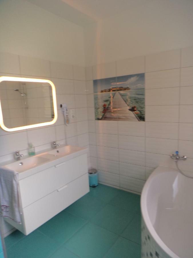 Boathouse With Sauna Apartment